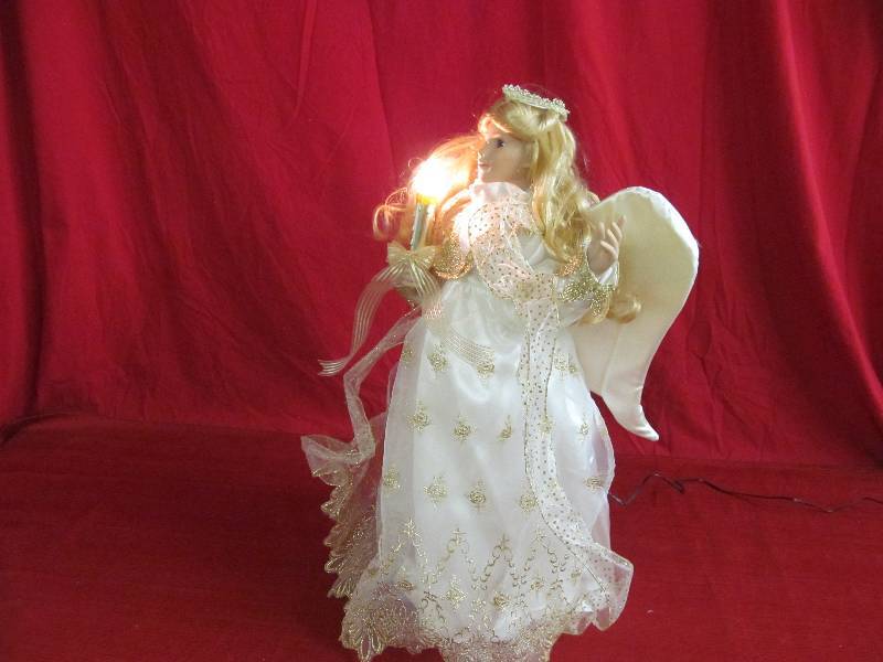 lot 41 image: angel