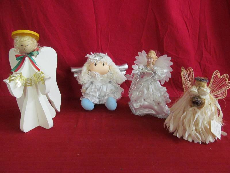 lot 42 image: angels