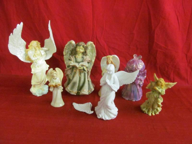lot 43 image: angels