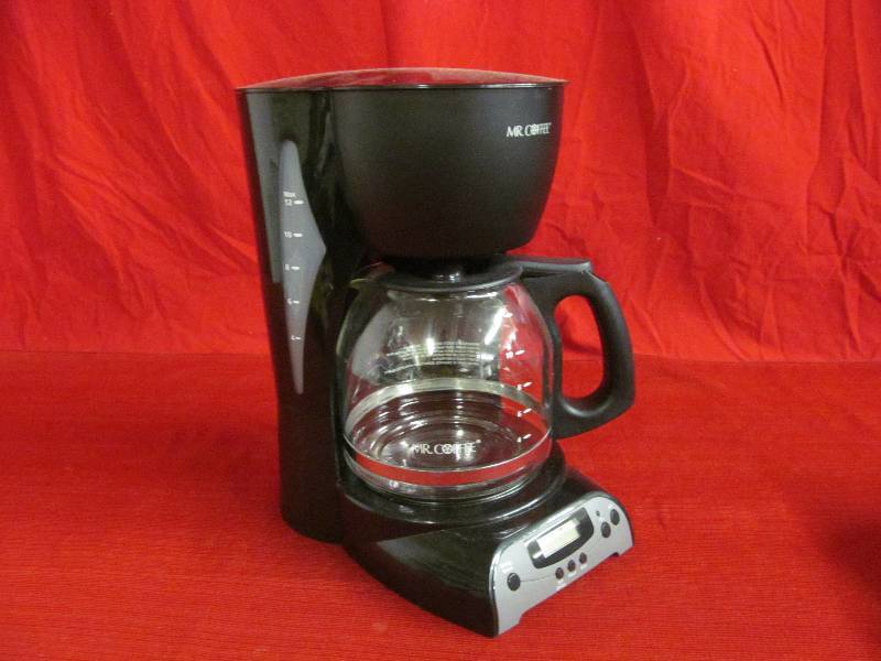 lot 56 image: Mr. Coffee maker