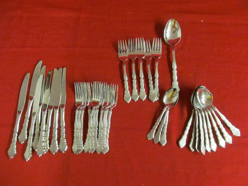lot 74 image: flatware