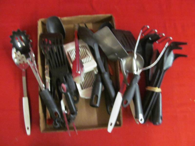 lot 102 image: kitchen utensils