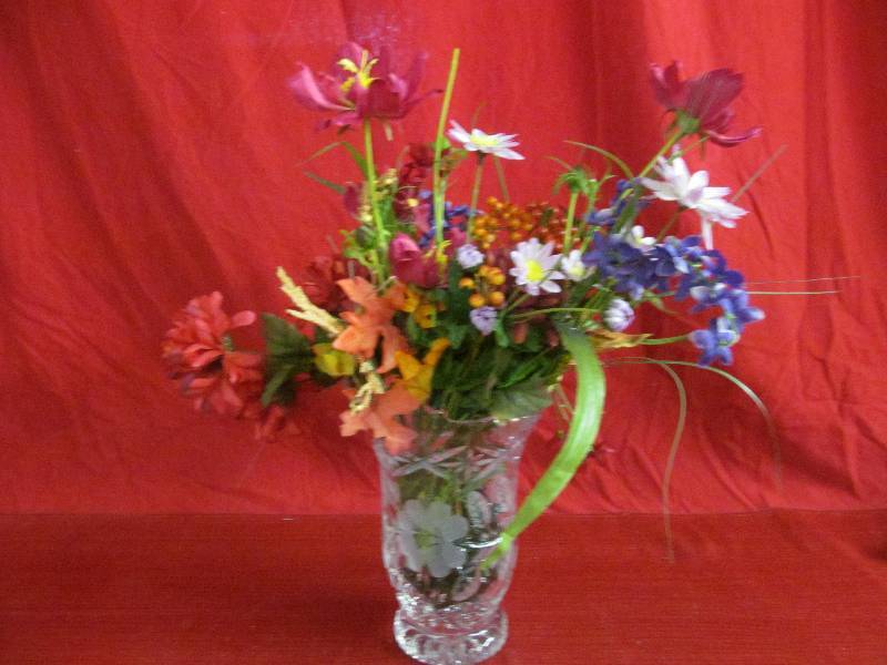 lot 131 image: vase