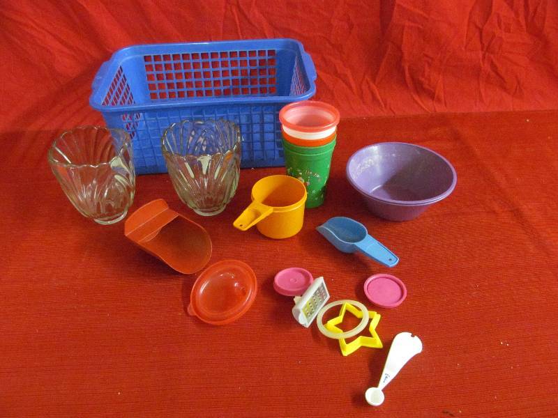 lot 250 image: CupsBowls