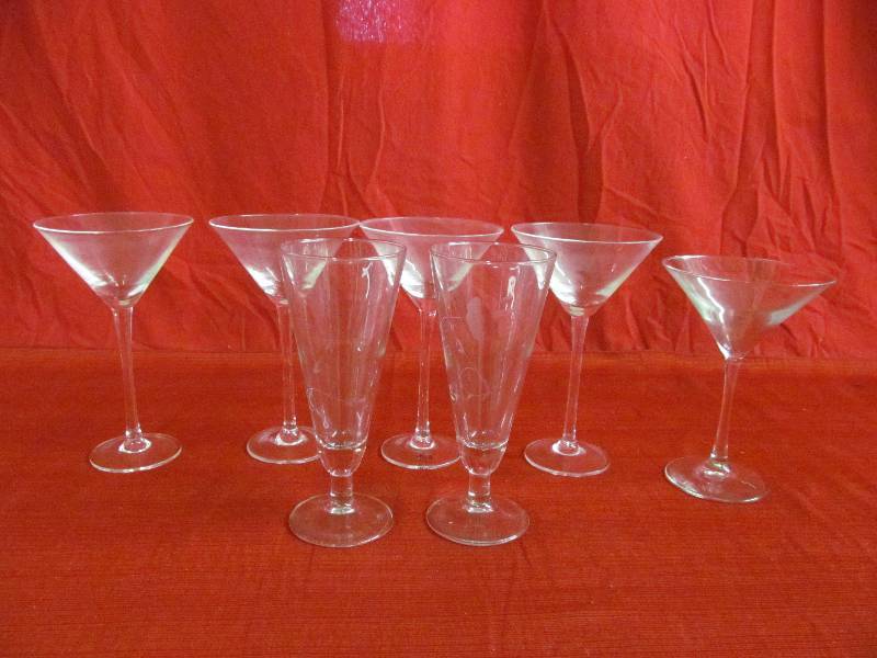 lot 267 image: Glasses