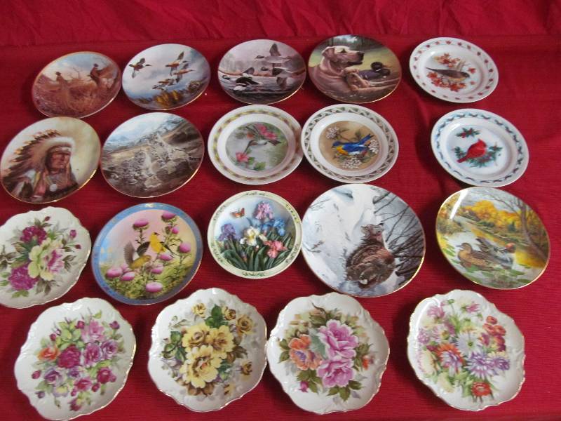 lot 283 image: Collector Plates