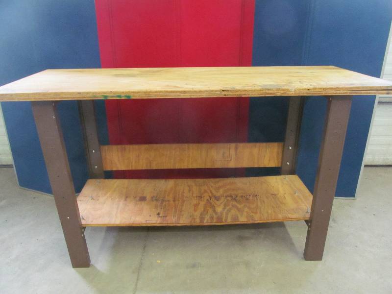 lot 294 image: Work Bench