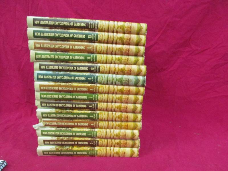 lot 298 image: Gardening Books