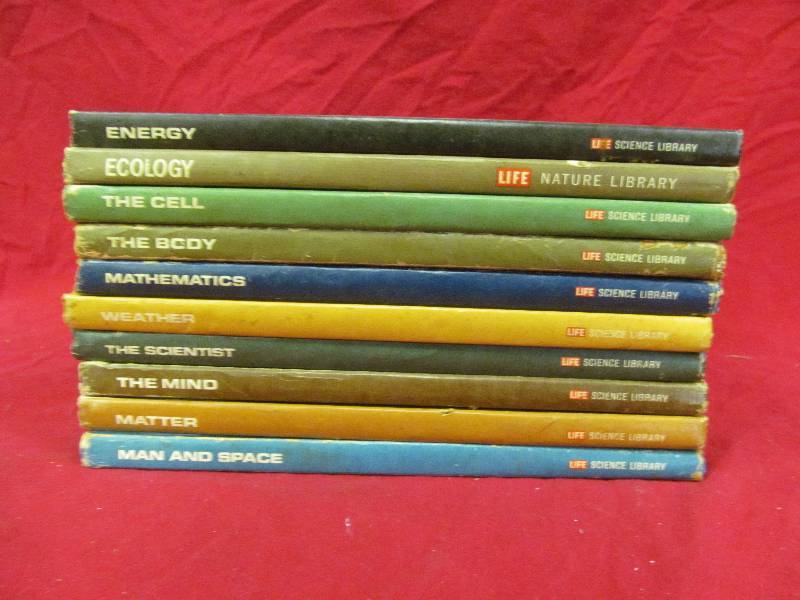 lot 300 image: Book Set