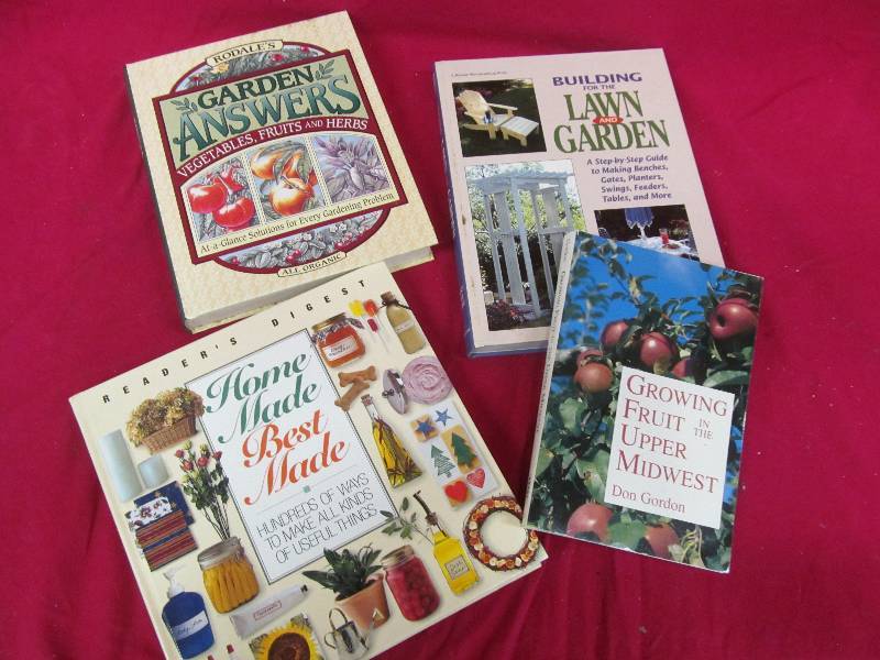 lot 315 image: GardenLawn Books