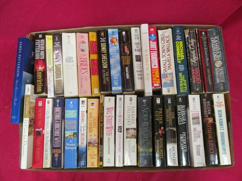 lot 323 image: Paperbacks