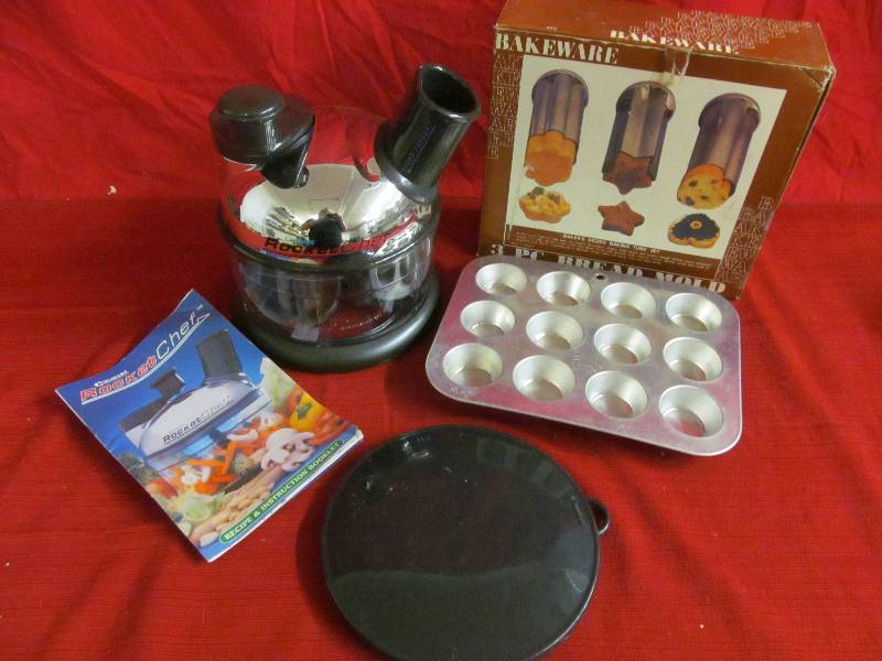 lot 150 image: Bakeware