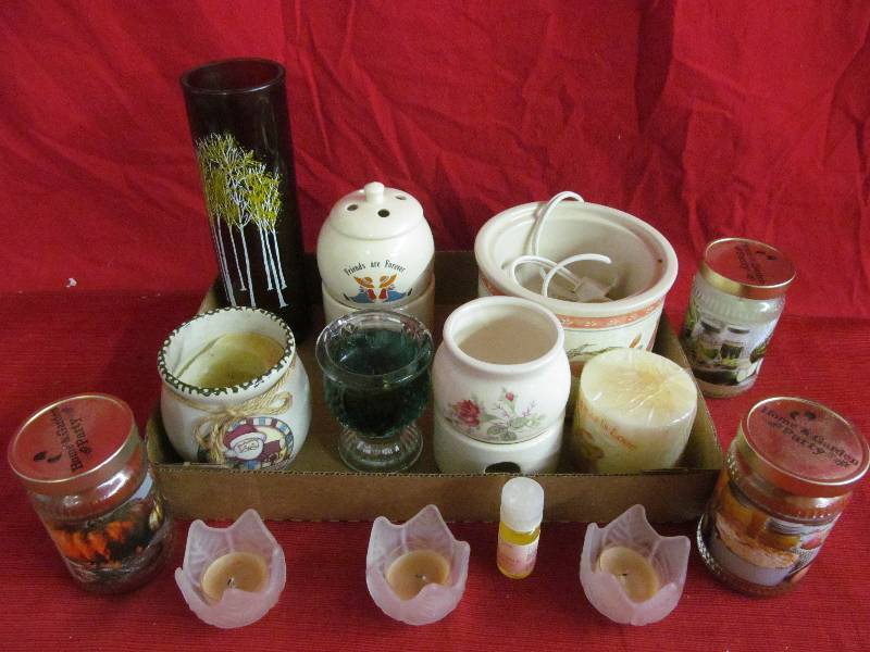 lot 153 image: candles