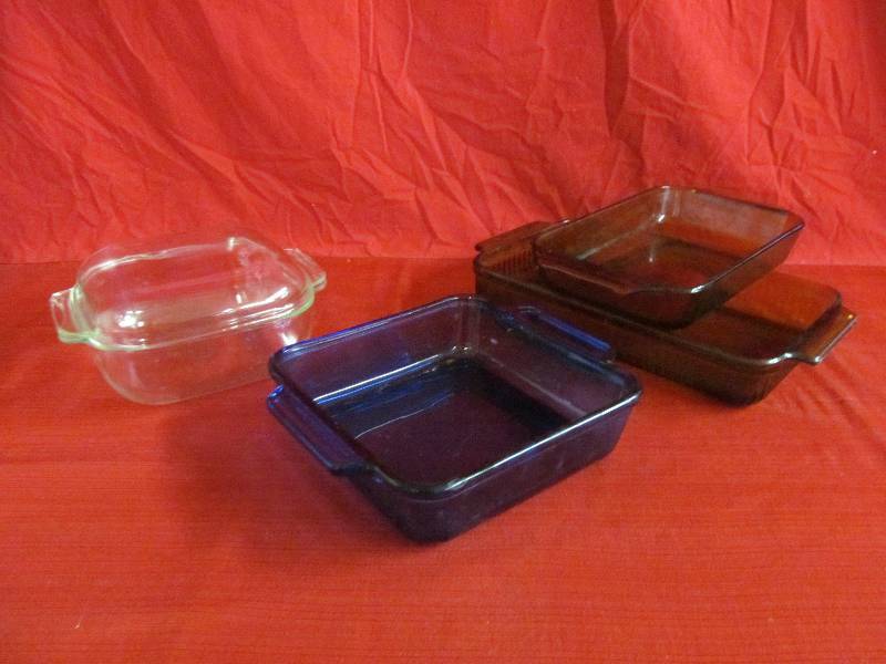 lot 185 image: Anchor HockingPyrex