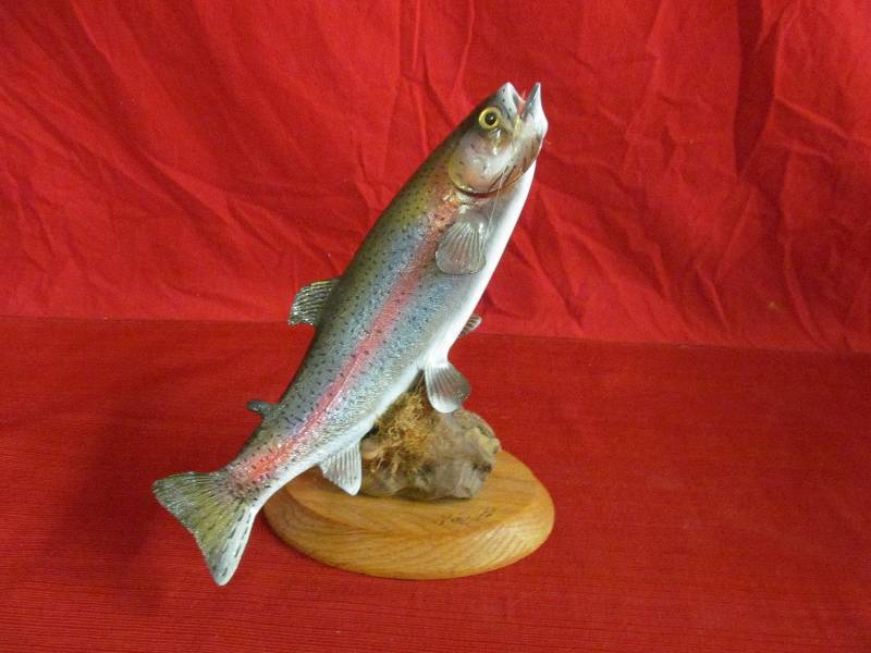 lot 189 image: Fish Mount Replica