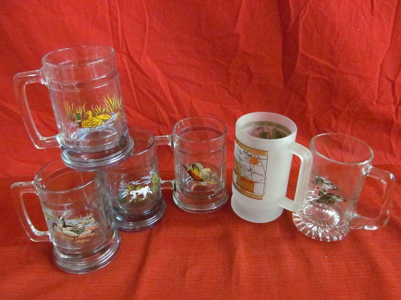 lot 193 image: Mugs