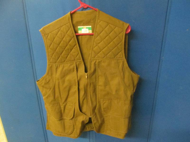 lot 229 image: Hunting Vest