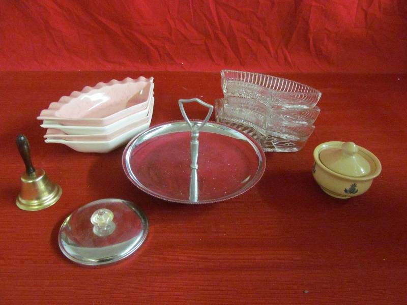 lot 247 image: Dishes