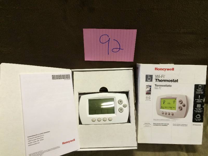 Honeywell Wi-Fi 7 - Day Programmable Thermostat