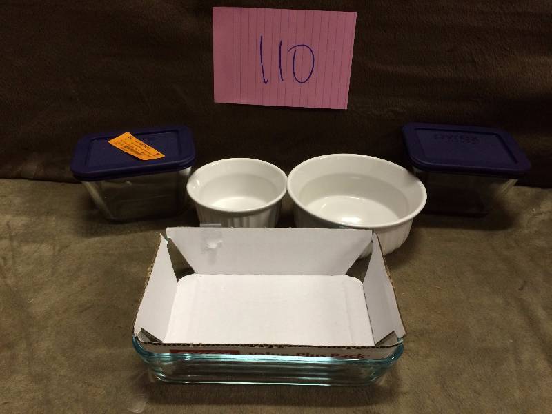 Lot of small Glassceramic Storage Containers