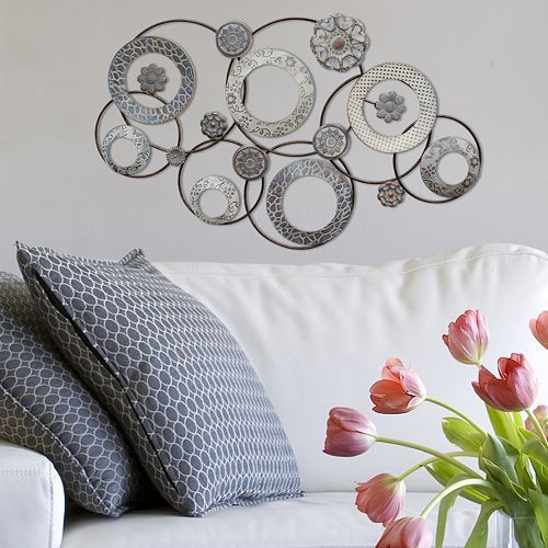Stratton Home Decor Stamped Circle Metal Wall Decor