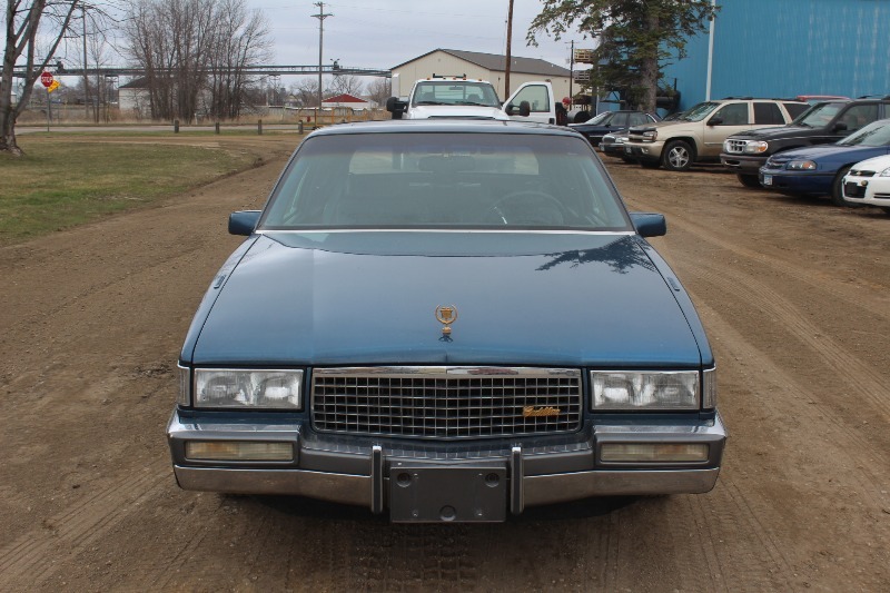 1989 Cadillac Fleetwood 2 Door V8 One Owner Low Miles
