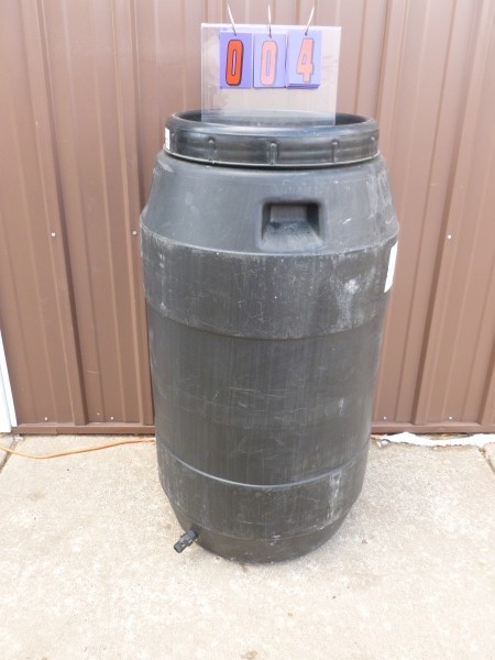 SnS Auctions # 206 Patio, Pool & garage accessories.