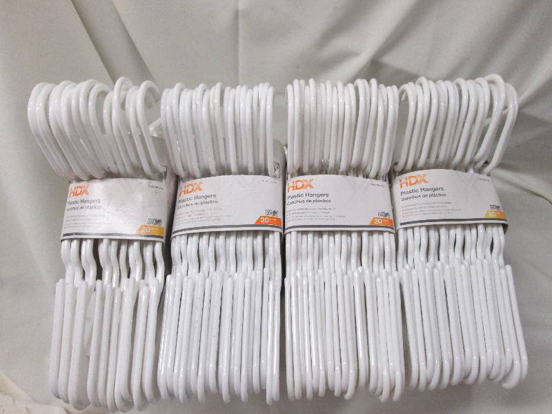 lot 67 image: Lot of 4 packs HDX plastic white ha...