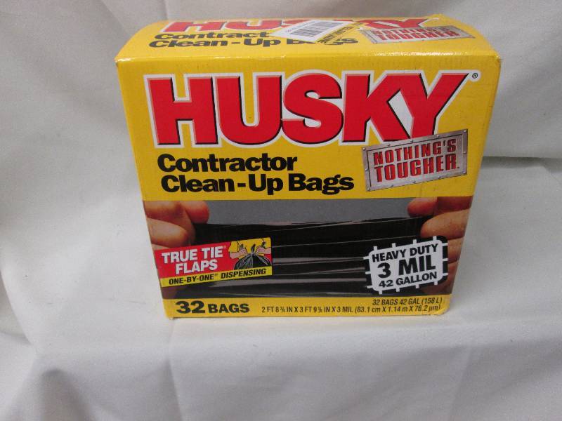 lot 111 image: Husky Contractor cleanup bags 42 ga...