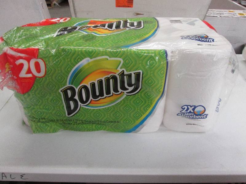 lot 166 image: Pack of 8 huge rolls Bounty paper t...