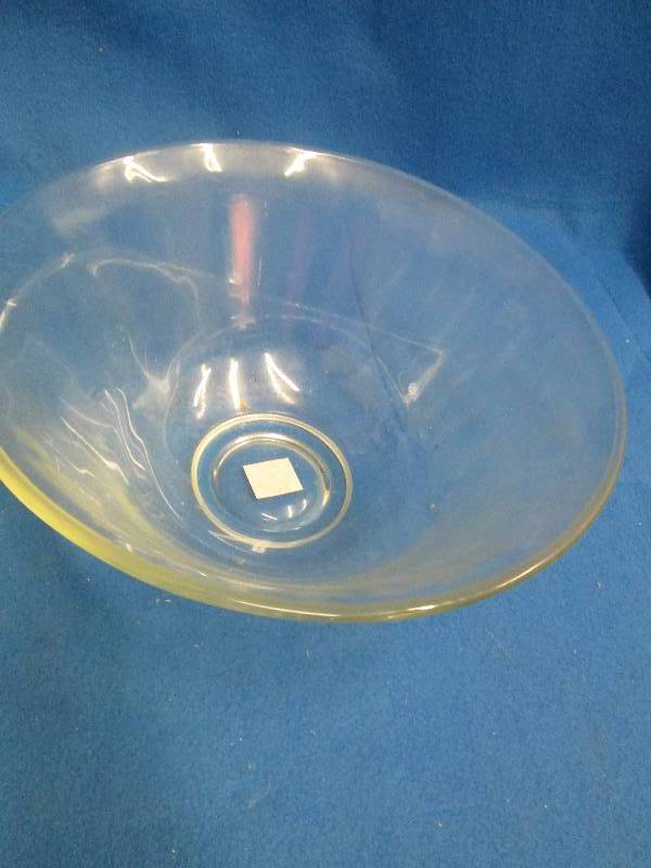 Large serving bowl ...