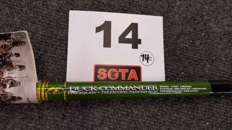 lot 14 image: BnM Duck Commander Telescopic Pan fish Role