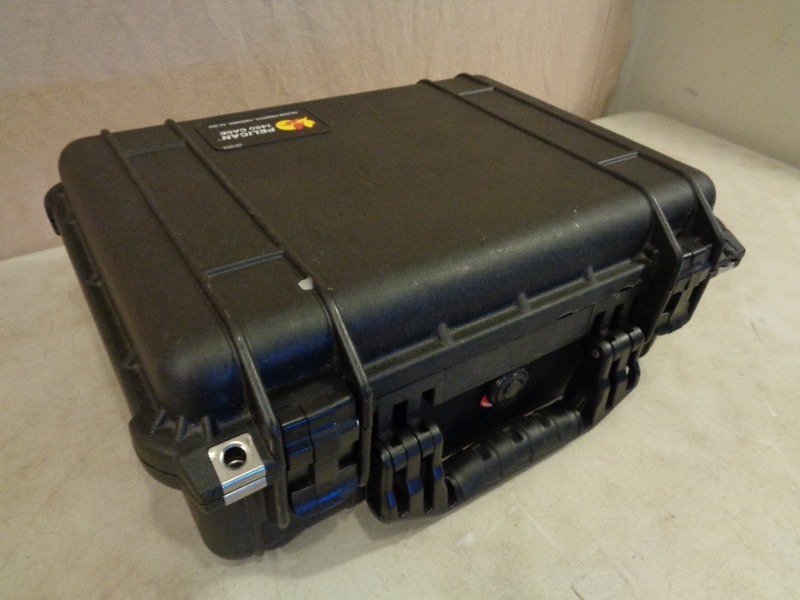 lot 6 image: Pelican Watertight Hard Case