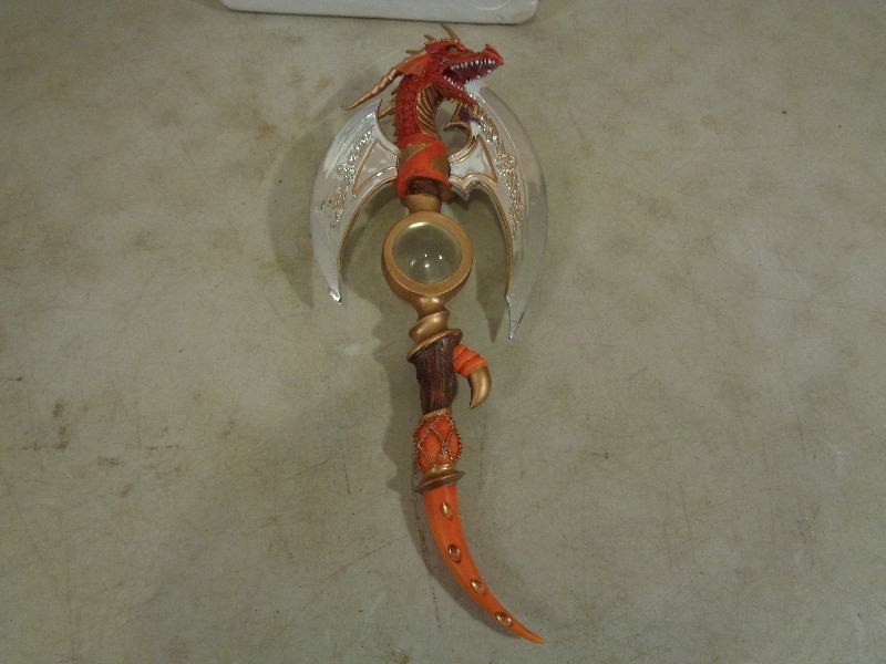 lot 28 image: The Hamilton Collection Figurine