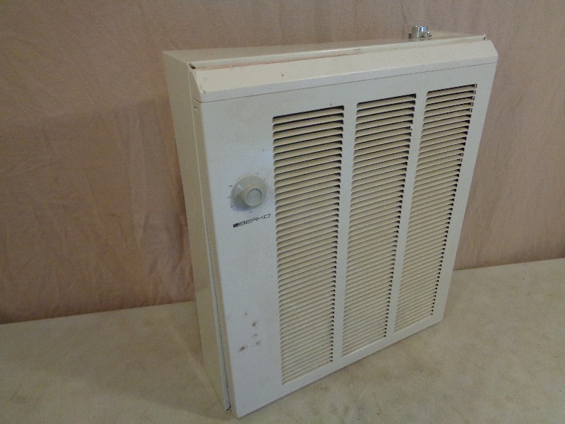lot 78 image: 4000 Watt Berko Wall Heater