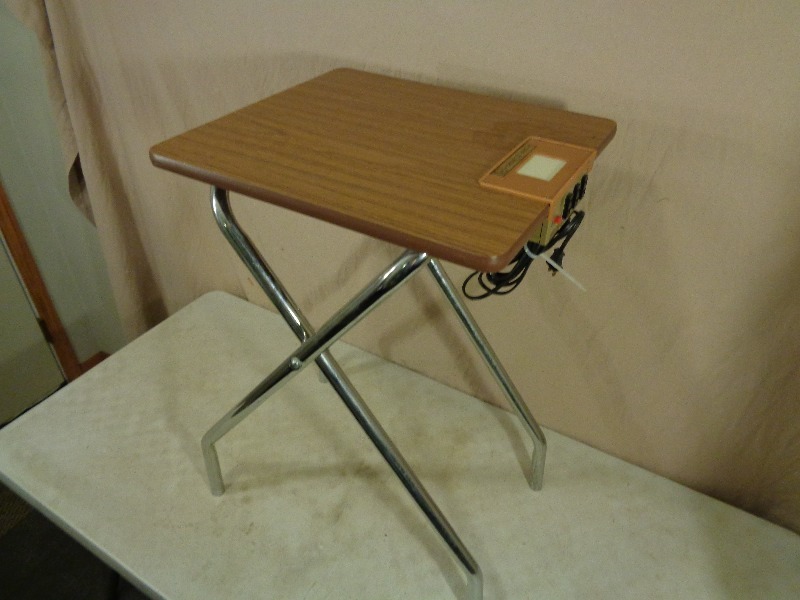 lot 138 image: Vintage Logan Show King Projector Stand