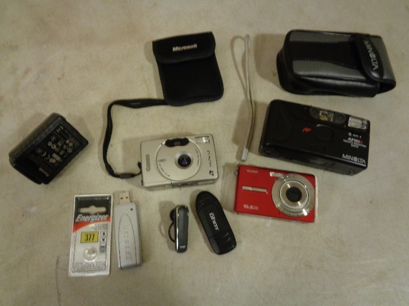 lot 140 image: Cameras and More