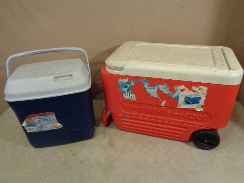 lot 158 image: 2 Coolers