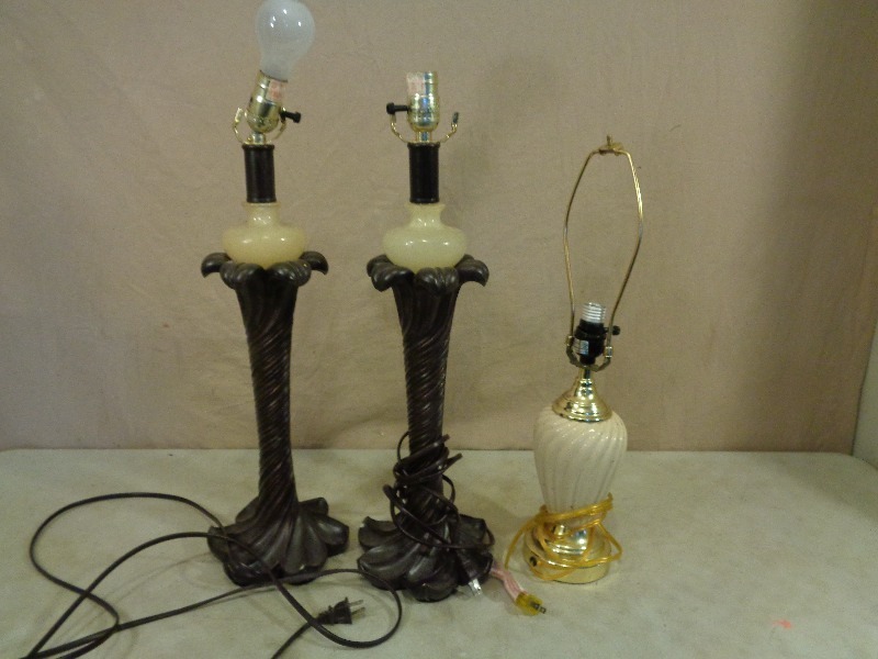 lot 183 image: 3 Lamps