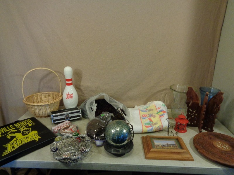 lot 184 image: Household Items