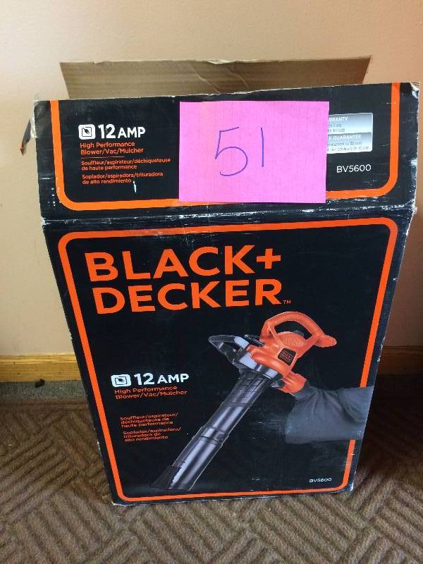 Black and Decker 250-MPH 400-CFM 12-Amp Electric BlowerVacuumMulcher New
