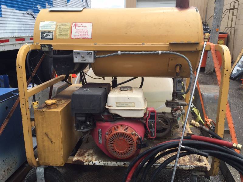 Landa Commercial Grade HotCold  Preassure Washer 13 HP Honda Engine