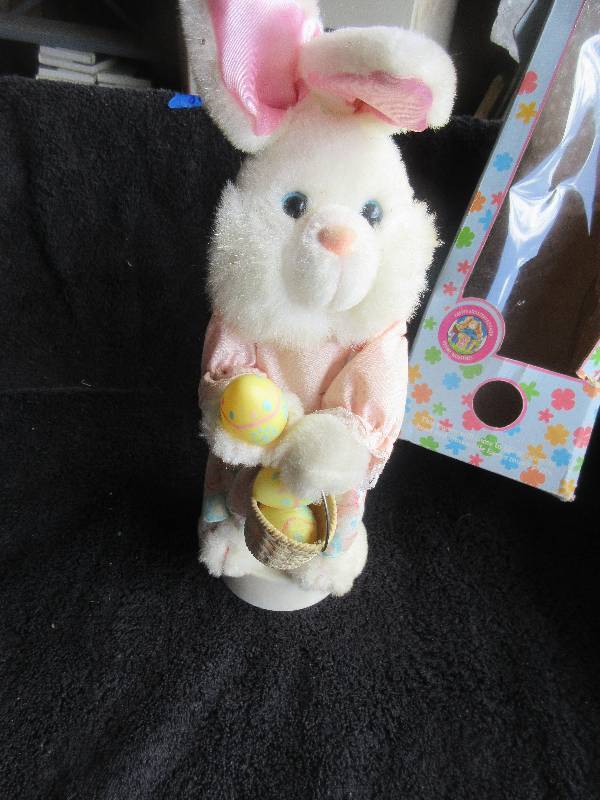 ANIMATED EASTER BUNNY