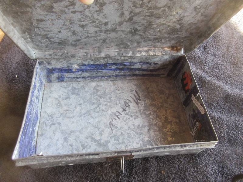 METAL BOX