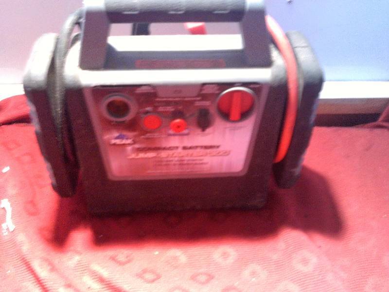 compact battery jump start 300