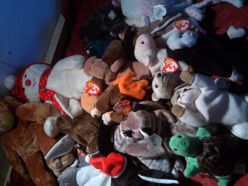 20 collectible beanie babies