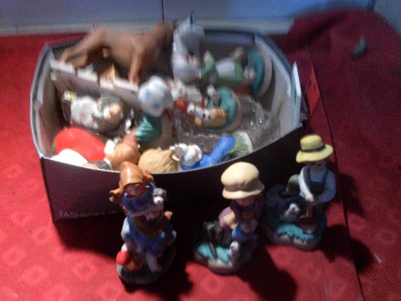 collectible figurenes