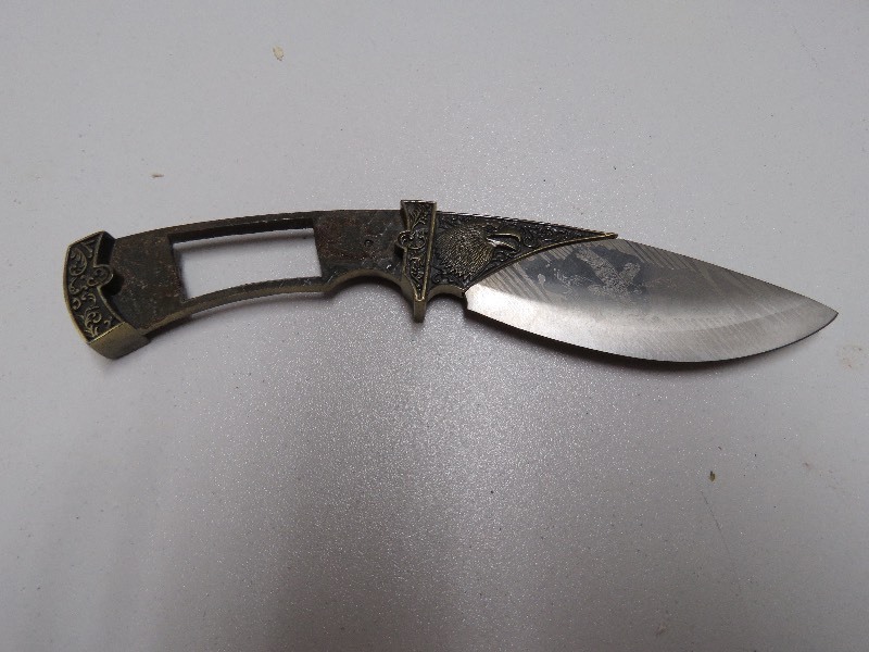 knife
