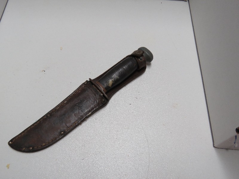 straight knife