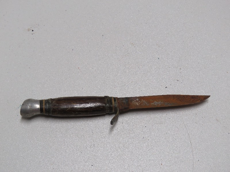 Knife